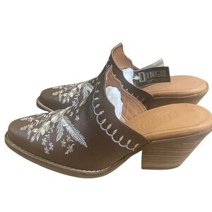 Dingo Brown Leather Wildflower Embroidery Western Mule Slide Shoe sz 7.5 NIB